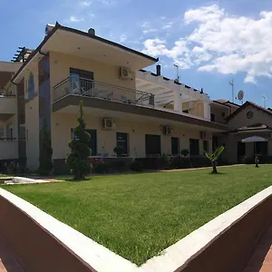 Palmyra Stavros (Thessaloniki)